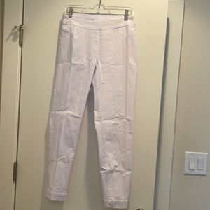 Women’s slim fit white tapered leg pants